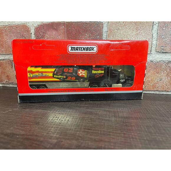 Super Star Transporters 1992 Davey Allison Texaco Havoline Racing Matchbox - Picture 3 of 3